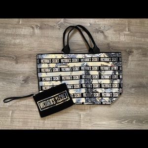 Victoria’s Secret Zipper Tote